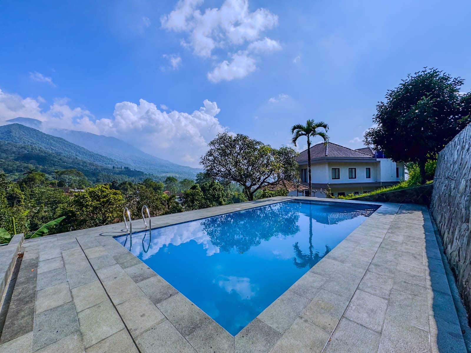 Villa Malaya